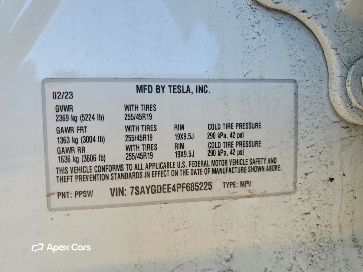 Tesla Model Y 2023