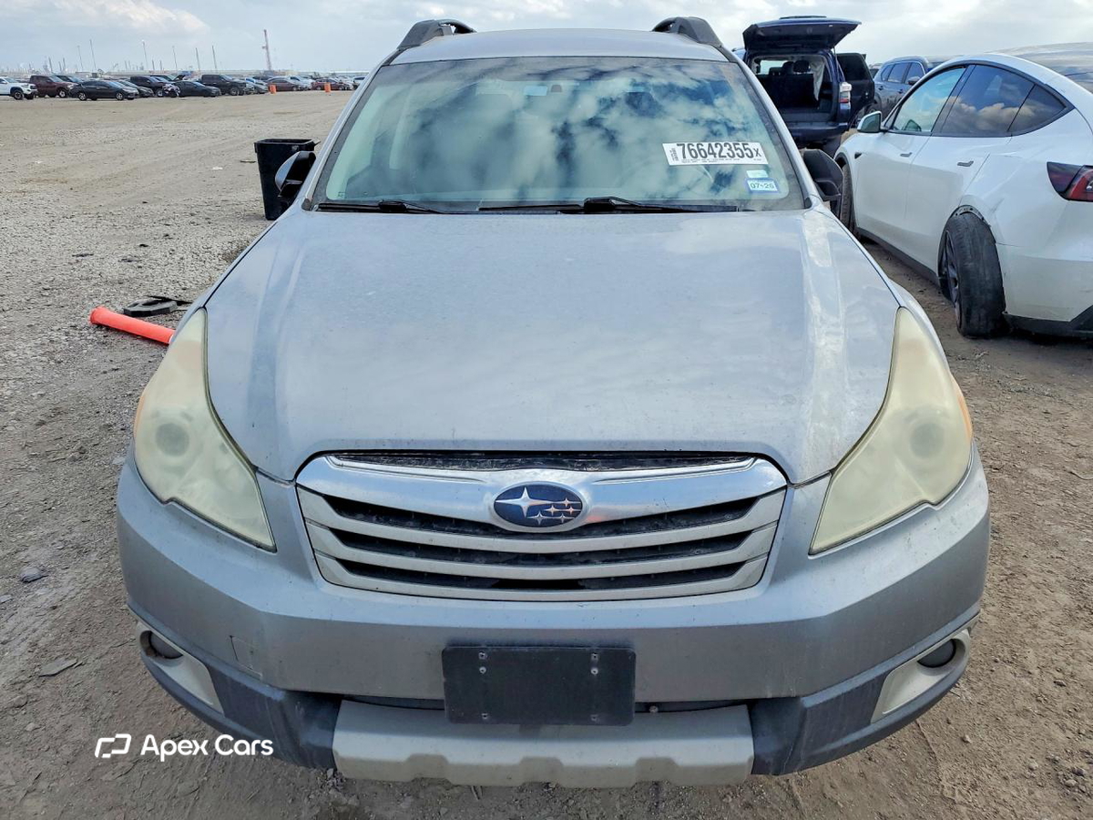 Subaru Outback 2011