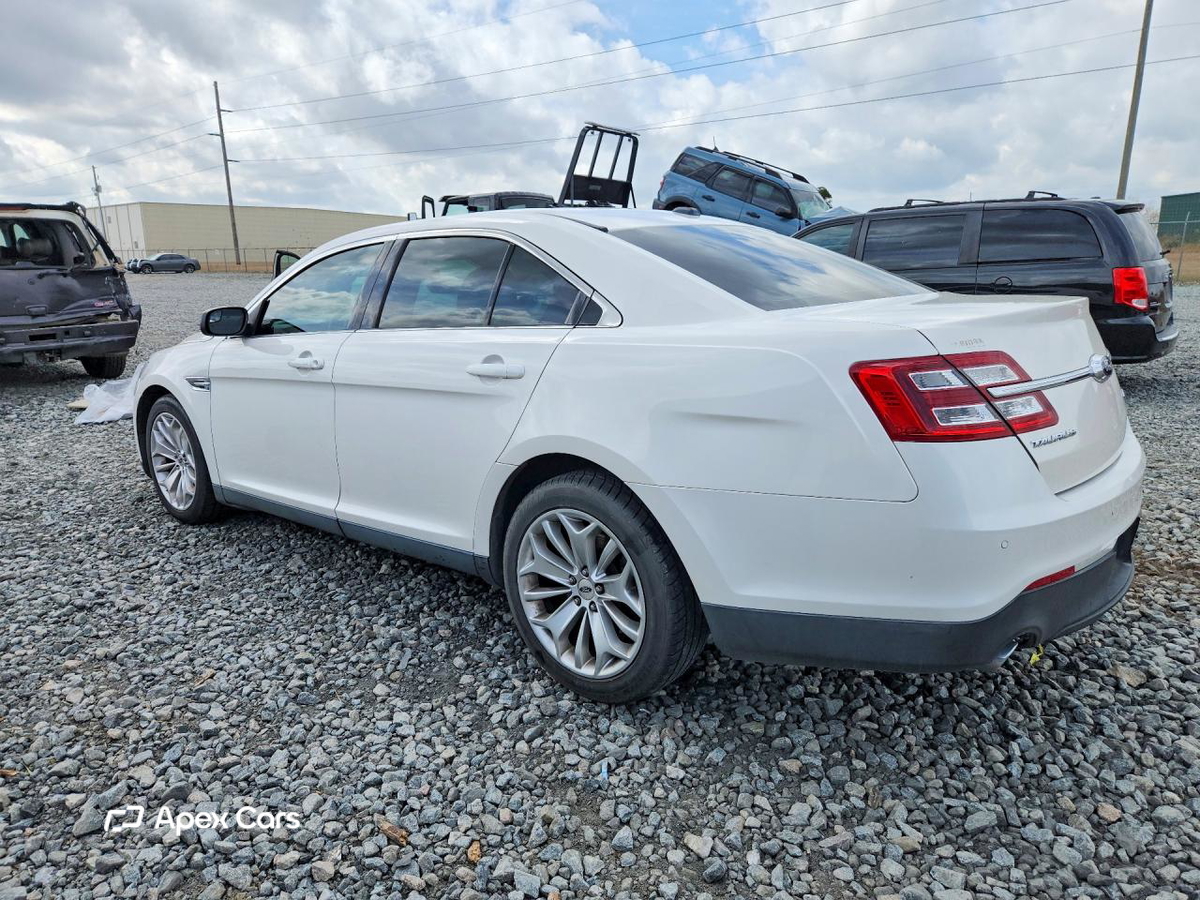 Ford Taurus 2016