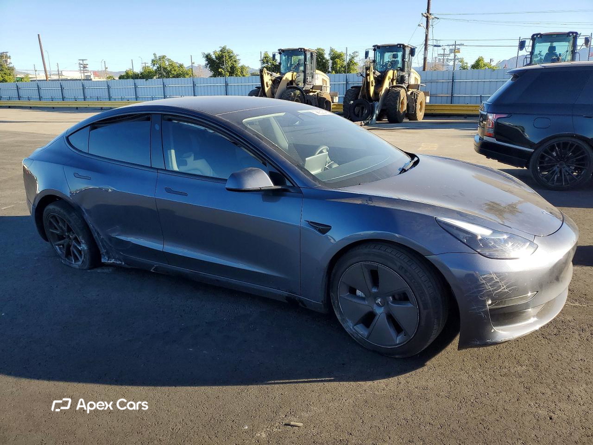 Tesla Model 3 2023