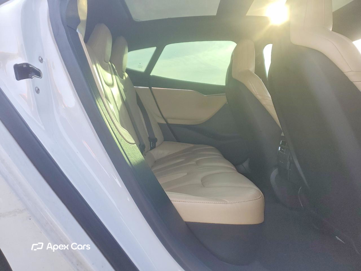 Tesla Model S 2016