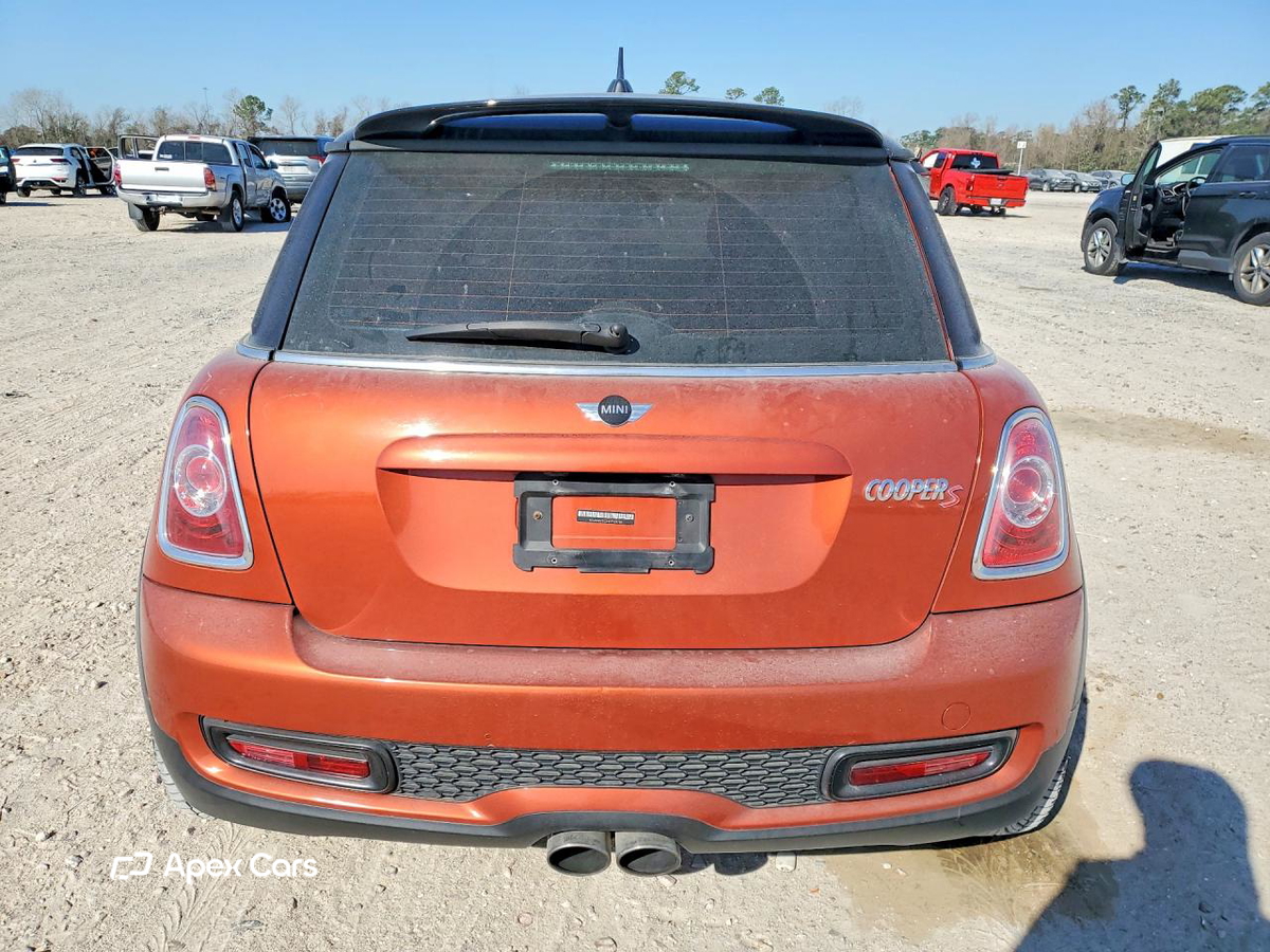 MINI Cooper 2011