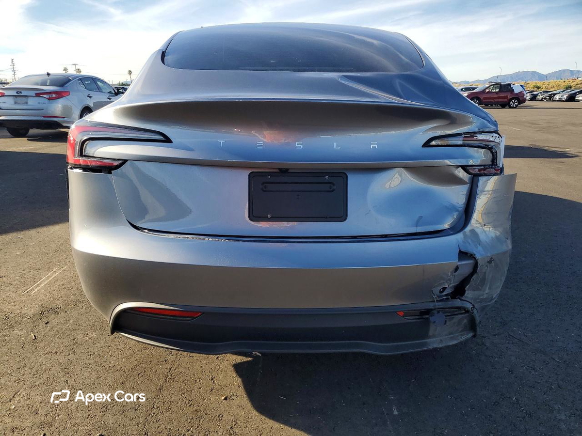 Tesla Model 3 2025