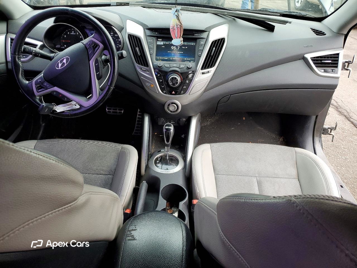 Hyundai Veloster 2014