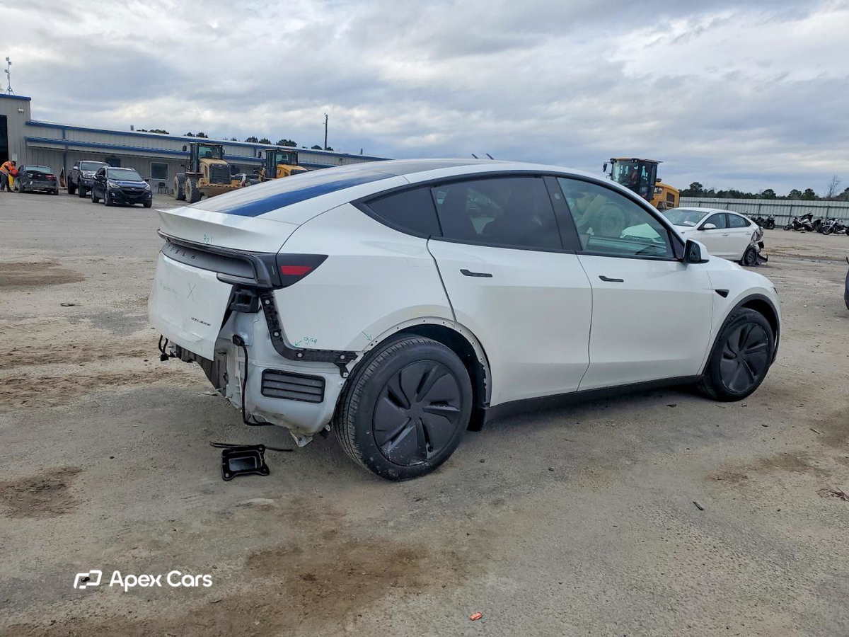 Tesla Model Y 2026