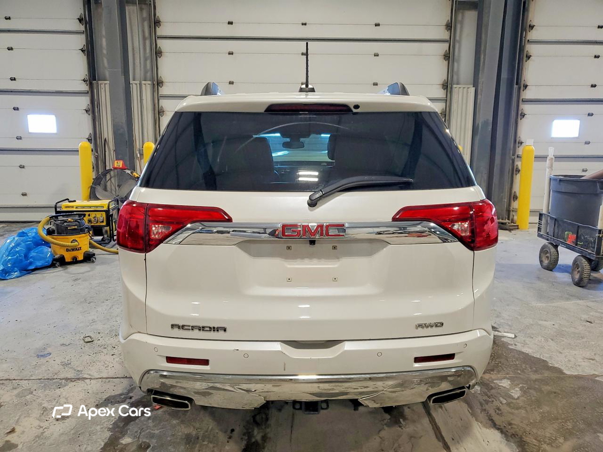 GMC Acadia 2017