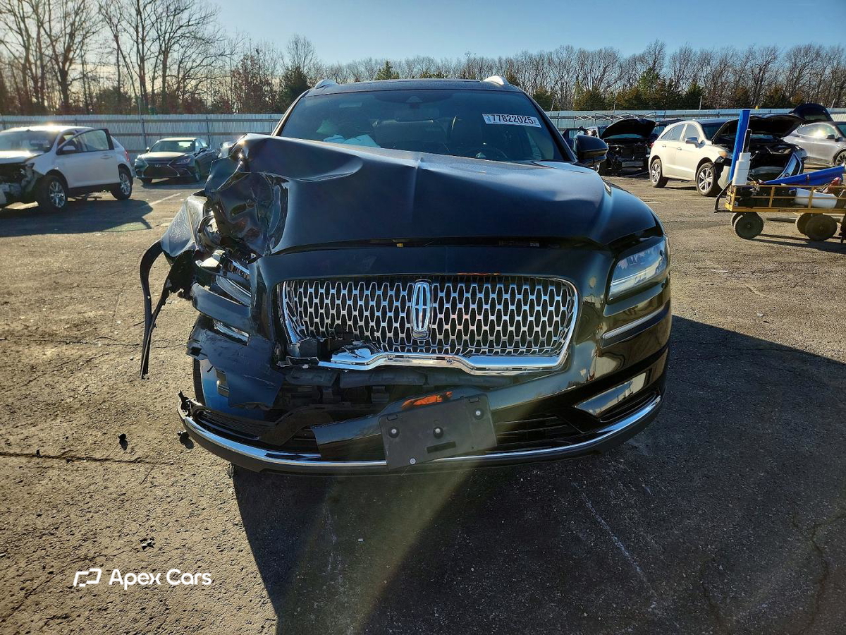 Lincoln Nautilus 2021