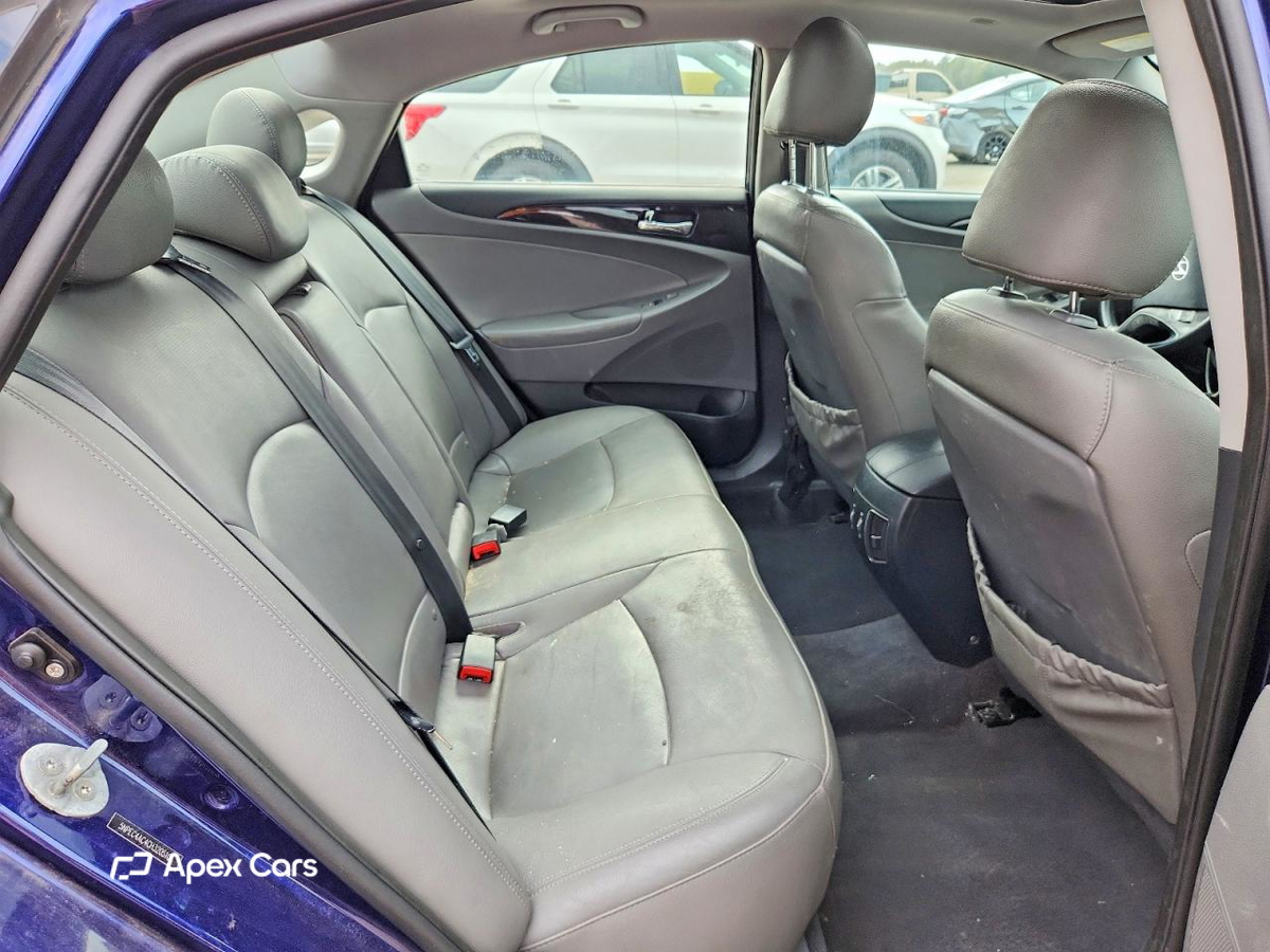 Hyundai Sonata 2012