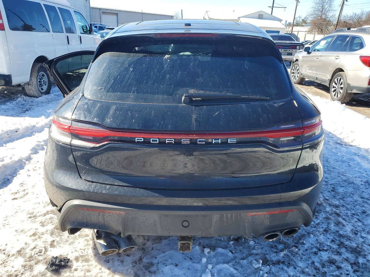 Porsche Macan 2025