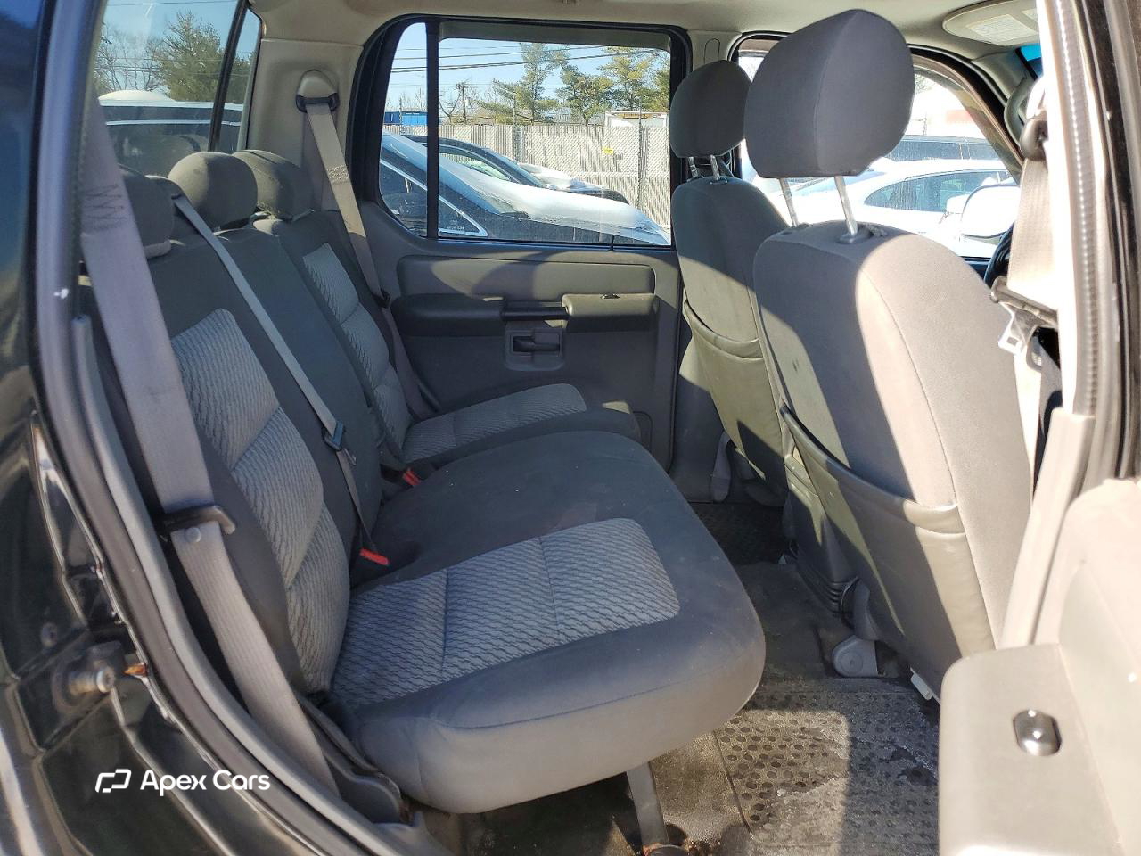 Ford Explorer 2004