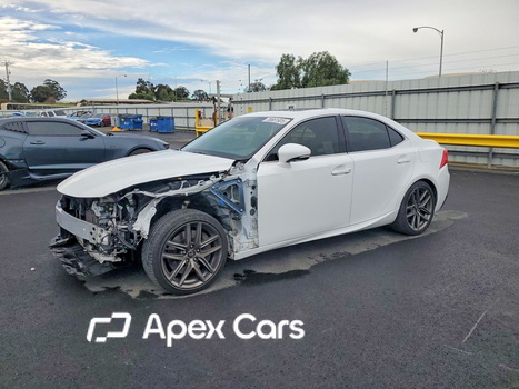 Lexus IS 2017 - Image 1 of 14
