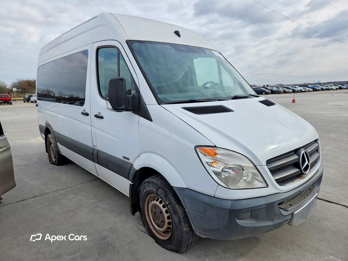 Mercedes-Benz Sprinter 2012