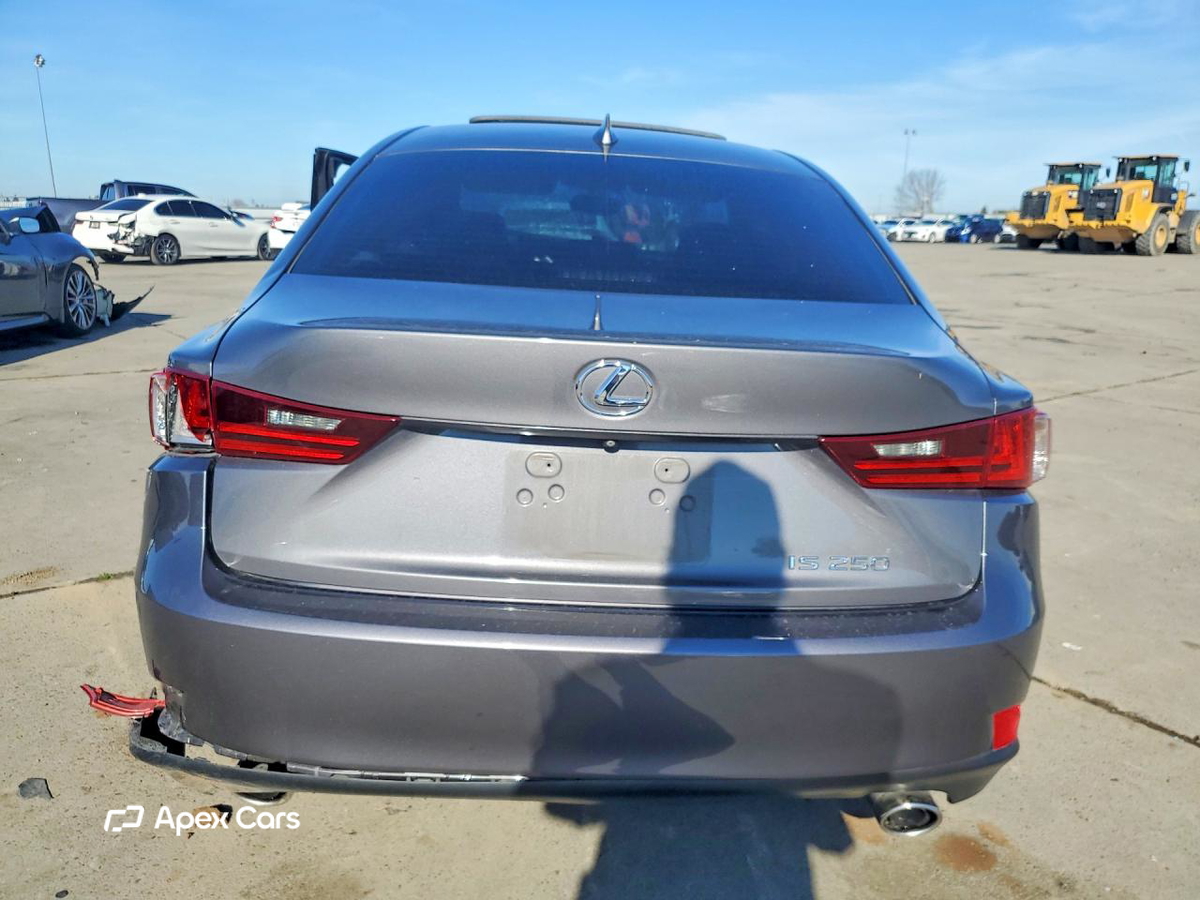 Lexus IS 2015