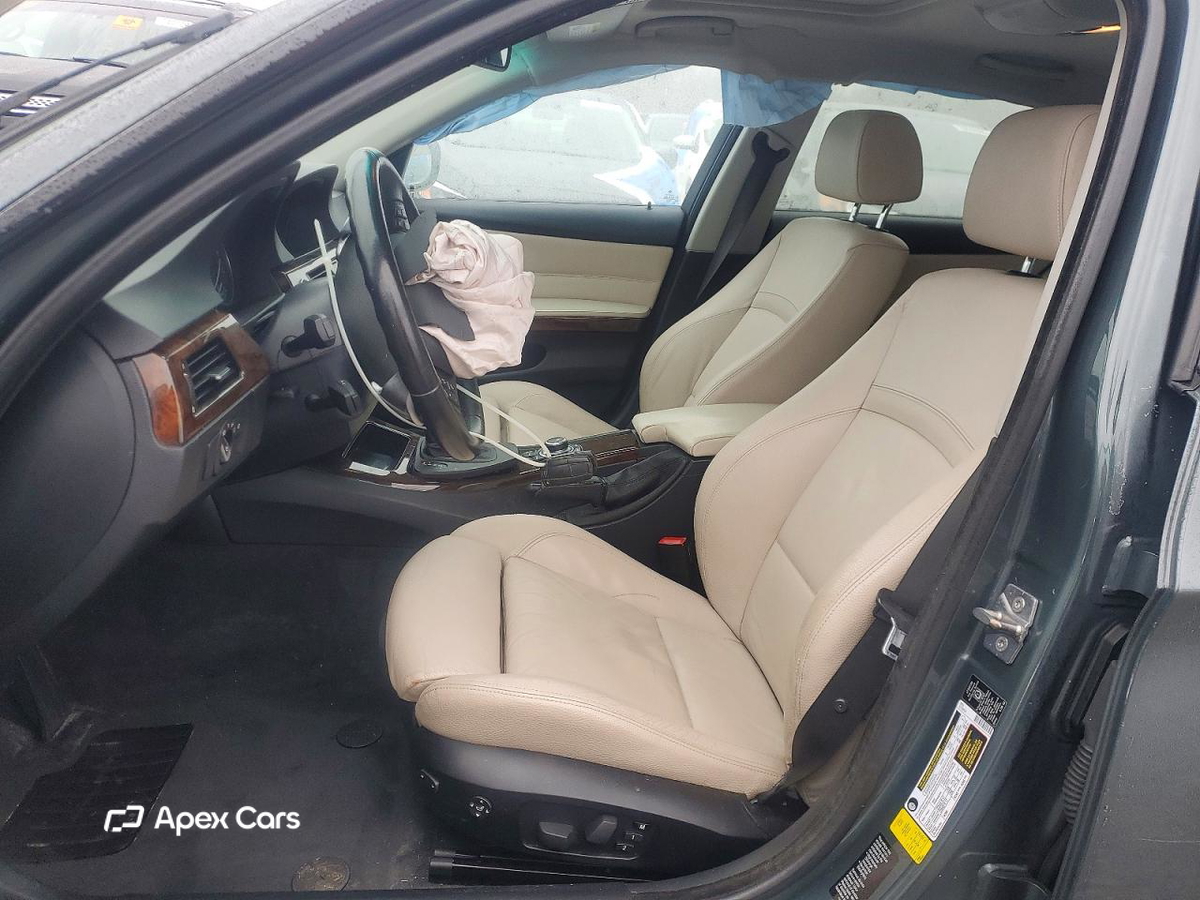 BMW Series 3 2010