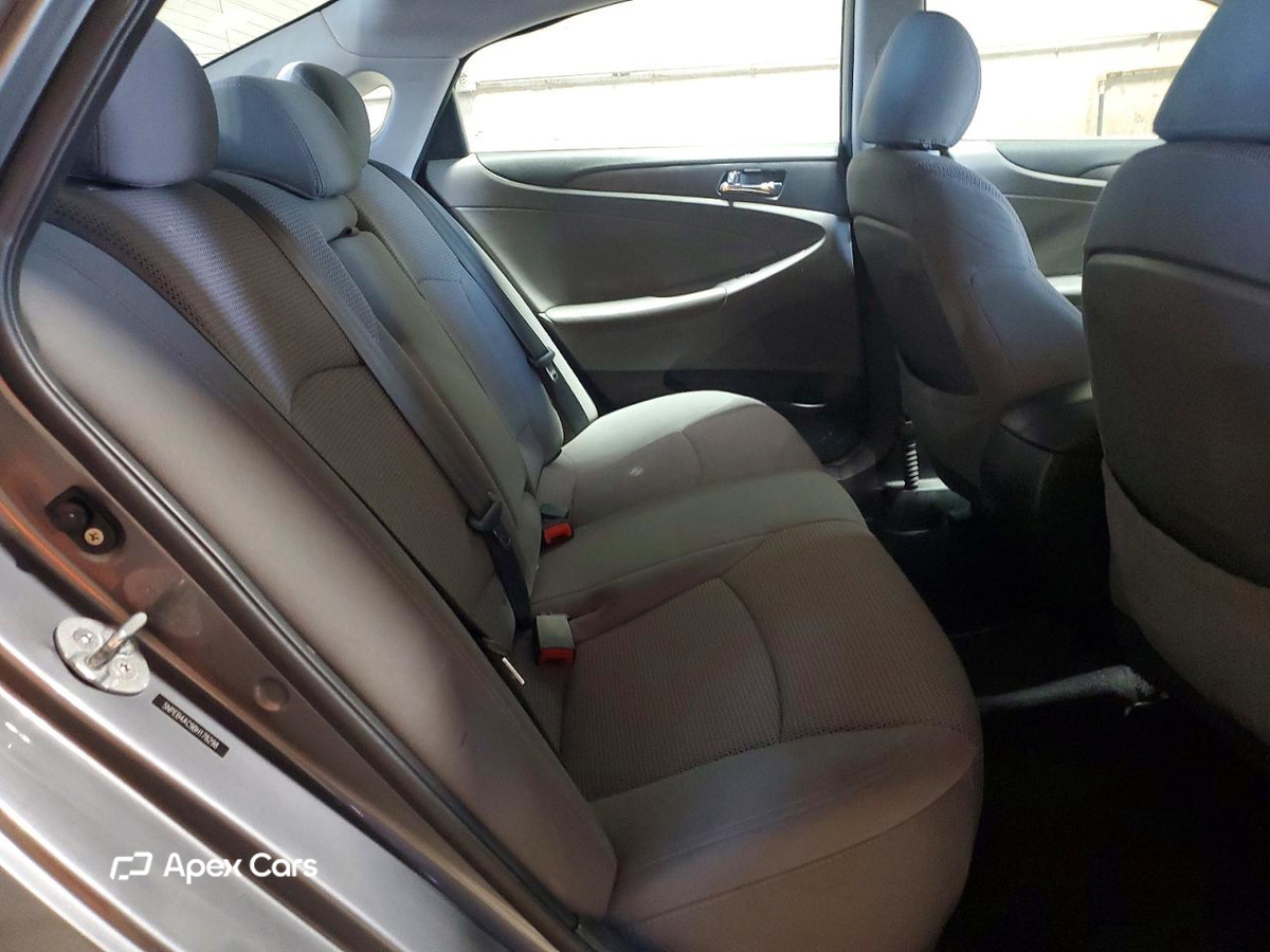 Hyundai Sonata 2011