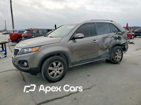 Kia Sorento 2013 - Image 1 of 14