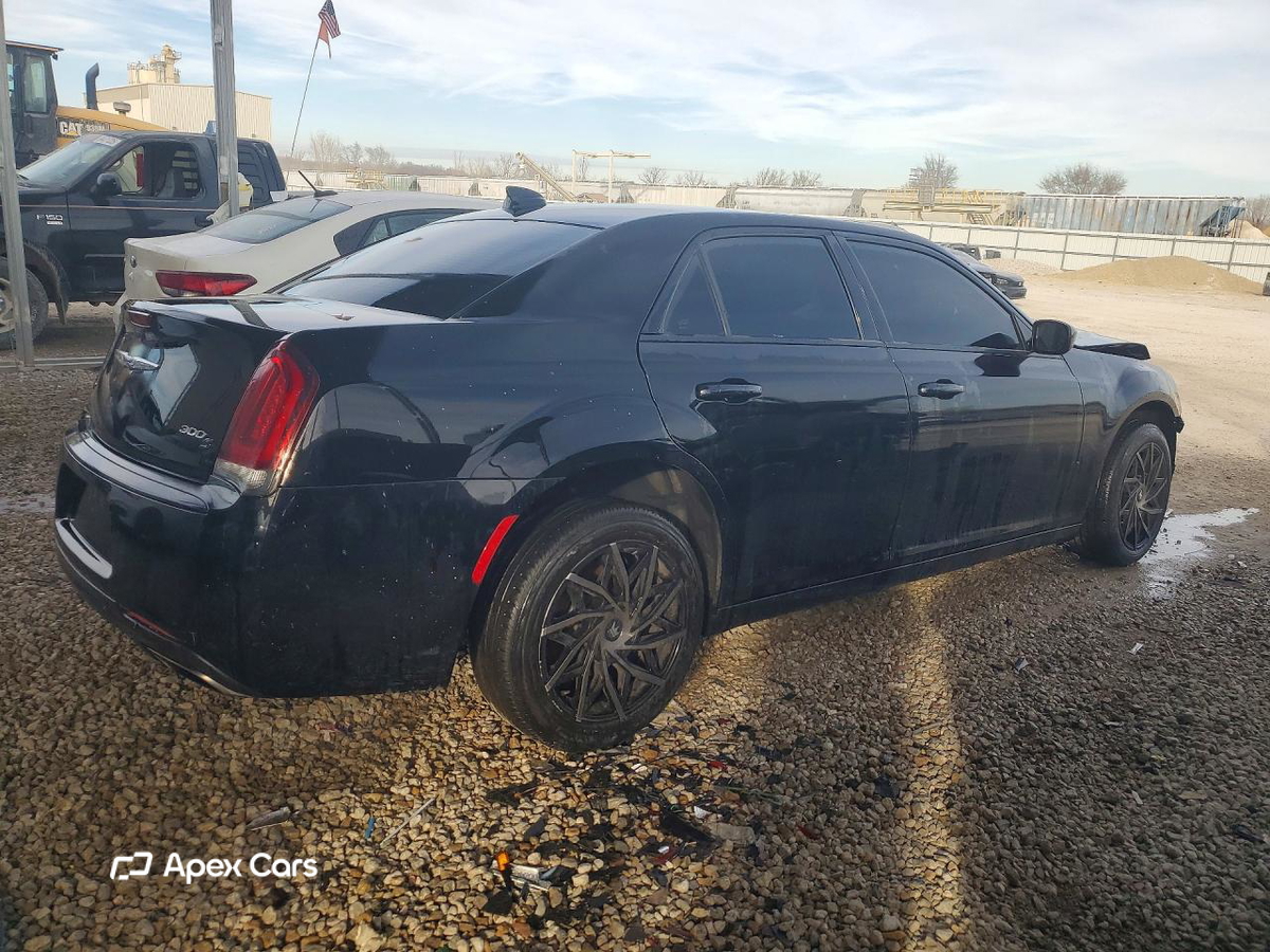 Chrysler 300 2019