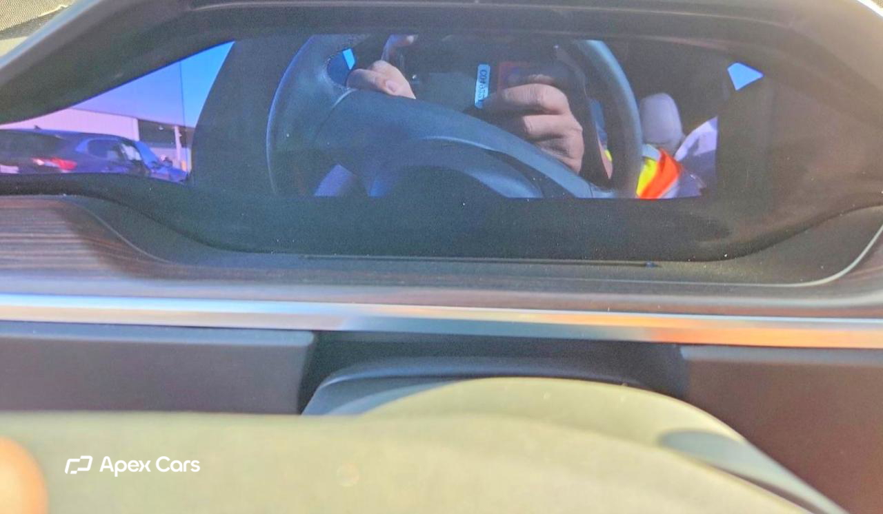 Tesla Model X 2025