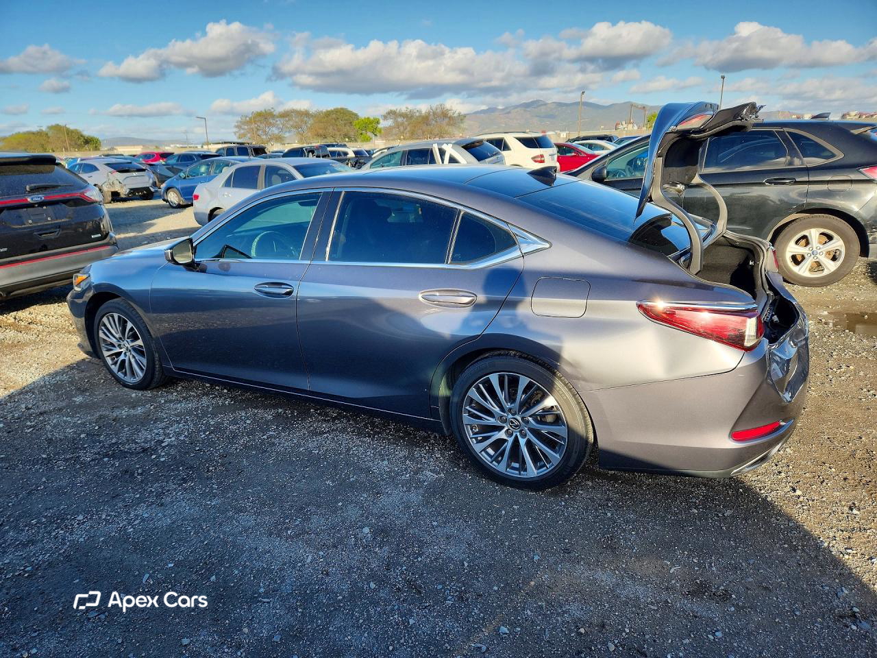 Lexus ES 2019