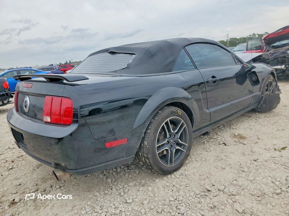Ford Mustang 2006