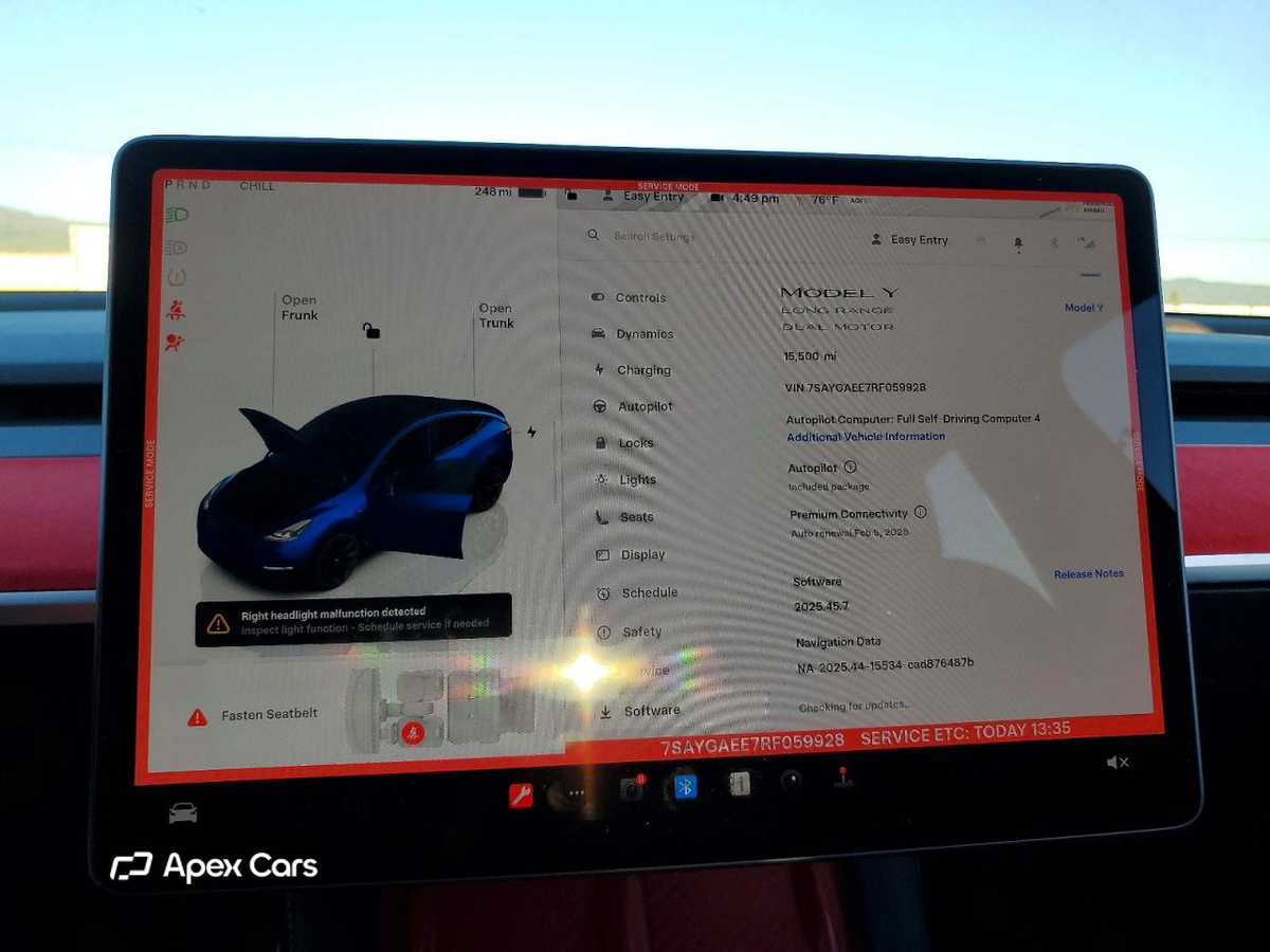 Tesla Model Y 2024