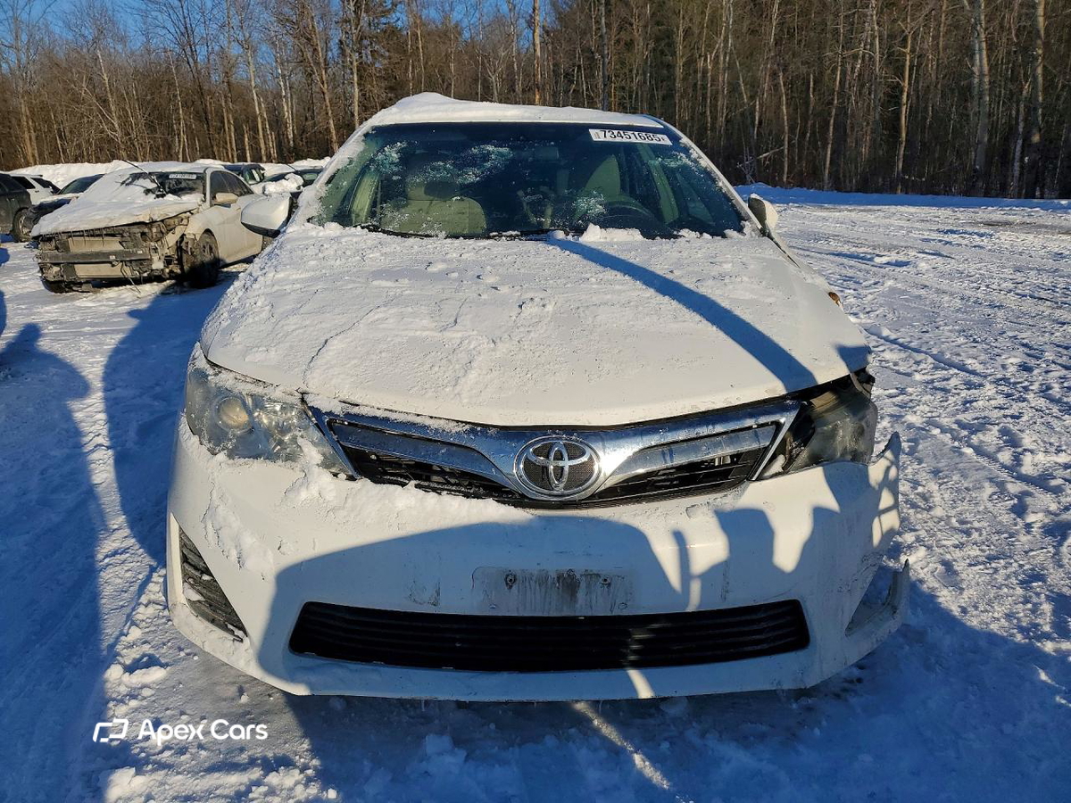 Toyota Camry 2012