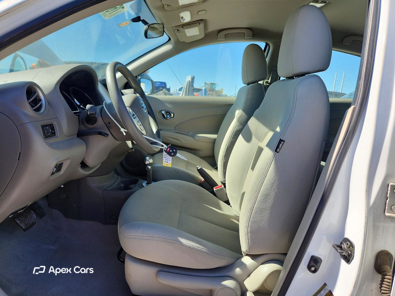 Nissan Versa 2015