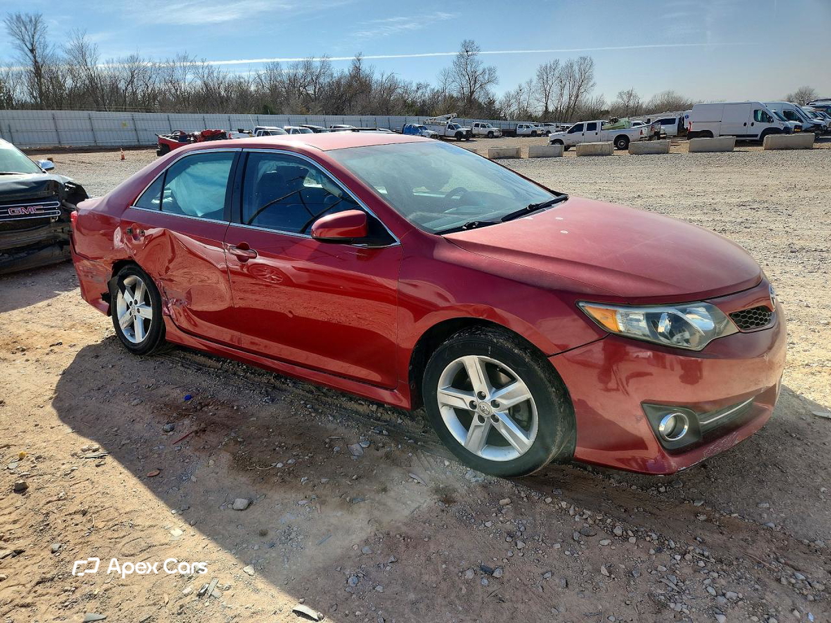 Toyota Camry 2012