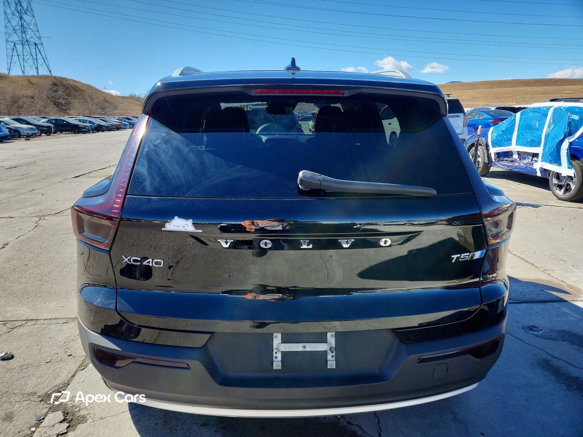 Volvo XC40 2019