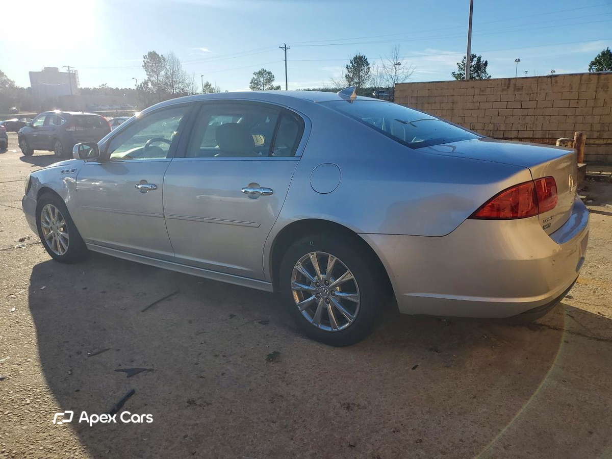 Buick Lucerne 2011