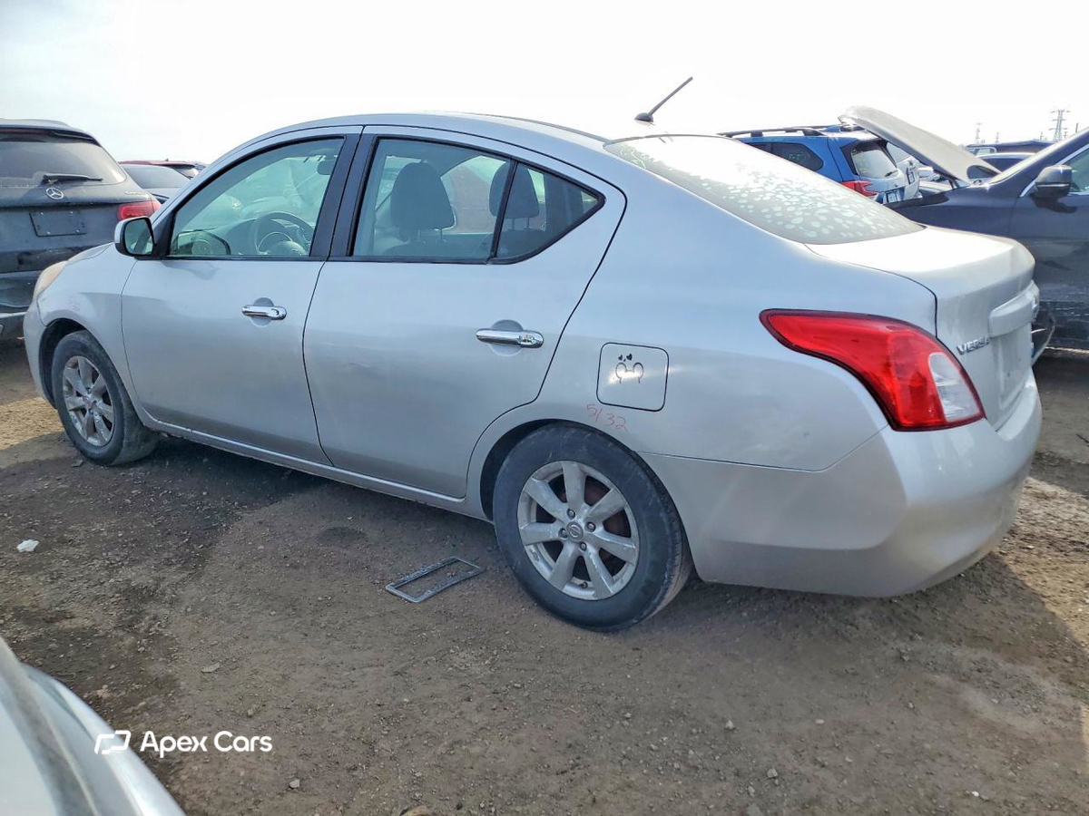 Nissan Versa 2012