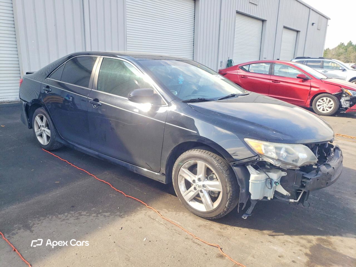 Toyota Camry 2012