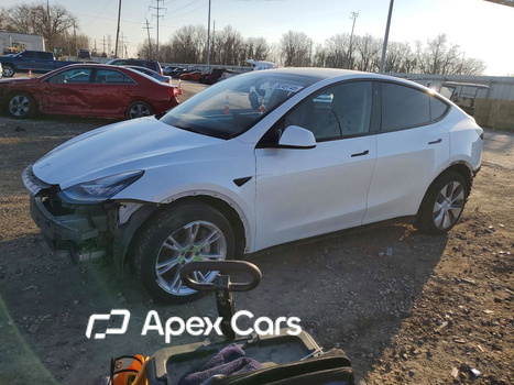Tesla Model Y 2023 - Zdjęcie 1 z 15