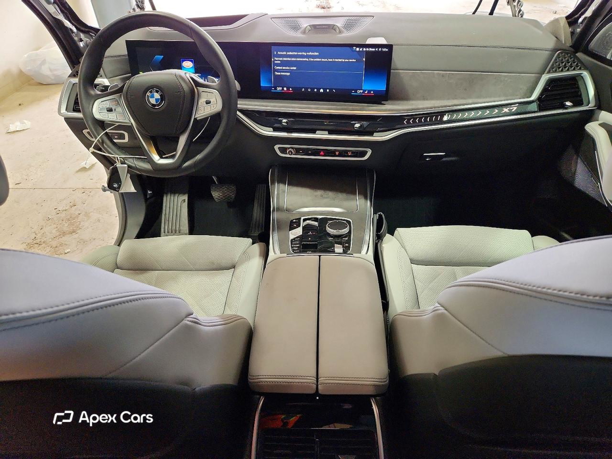 BMW X7 2025