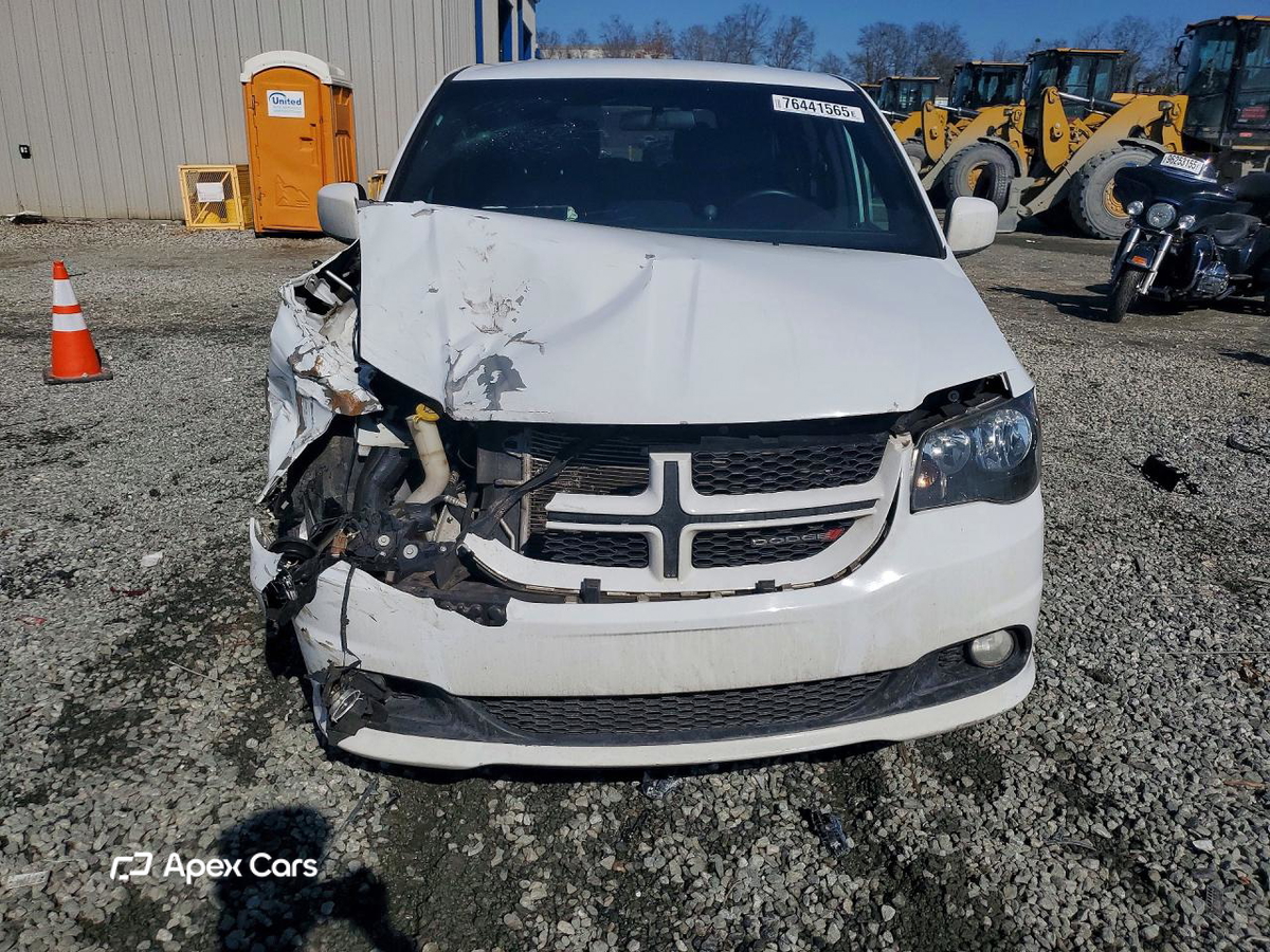 Dodge Caravan 2016