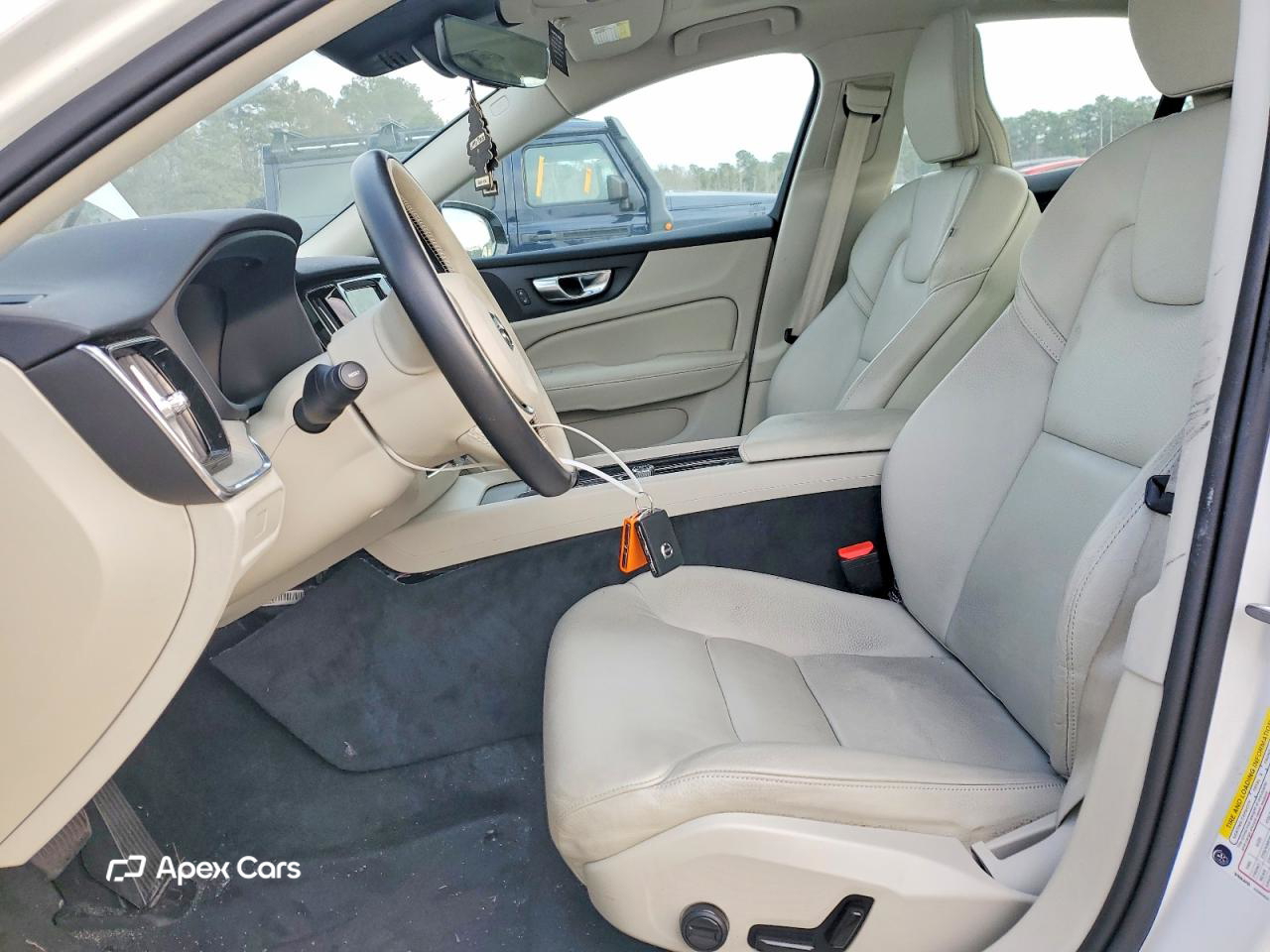 Volvo S60 2025