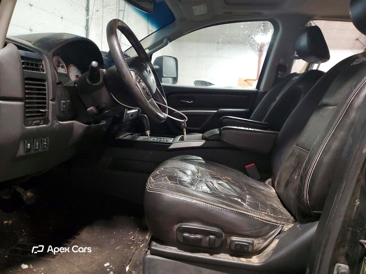 Nissan Titan 2015