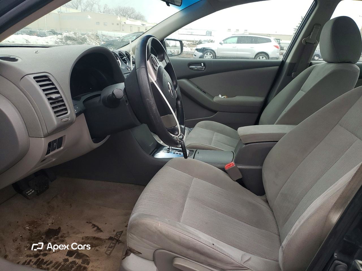 Nissan Altima 2011