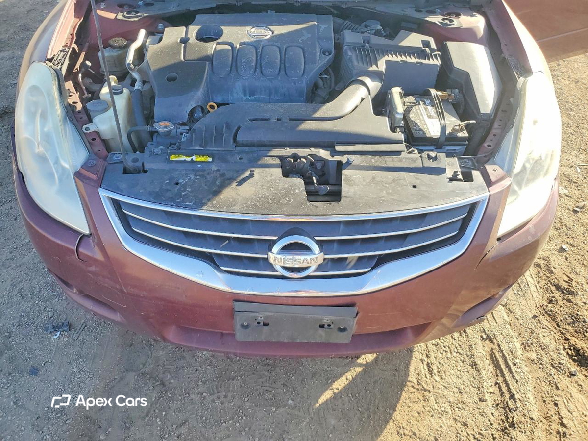 Nissan Altima 2012