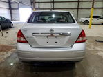 Nissan Versa 2011