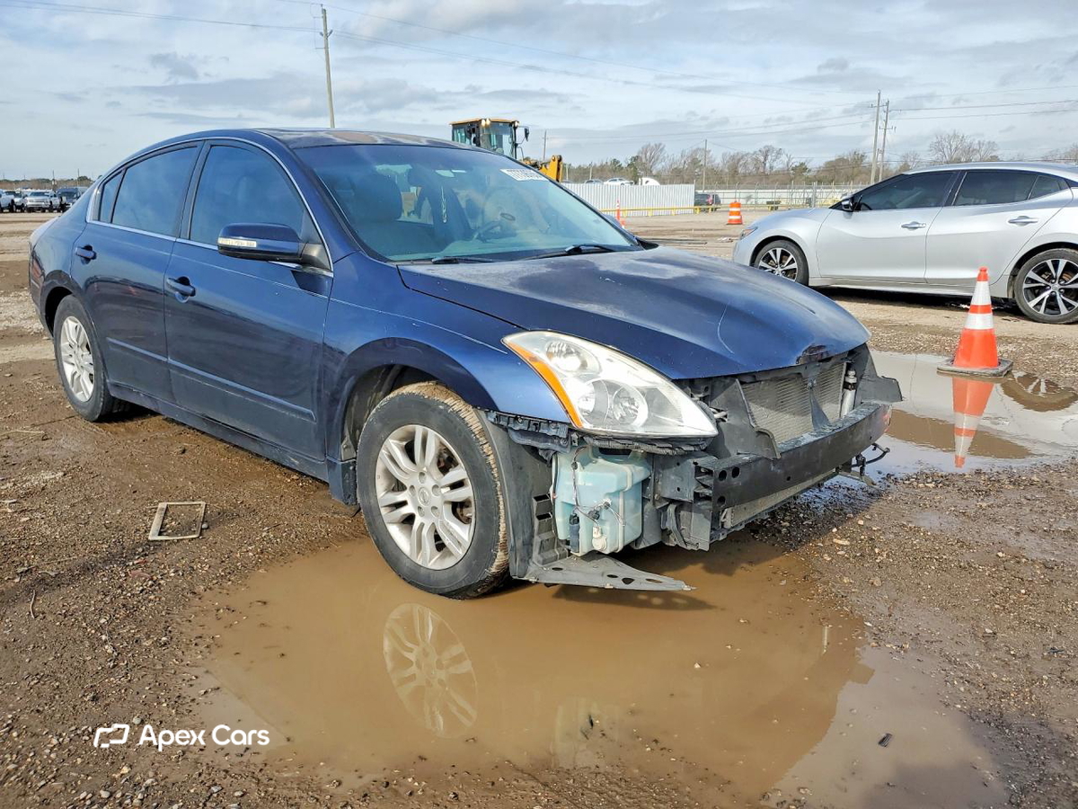 Nissan Altima 2010