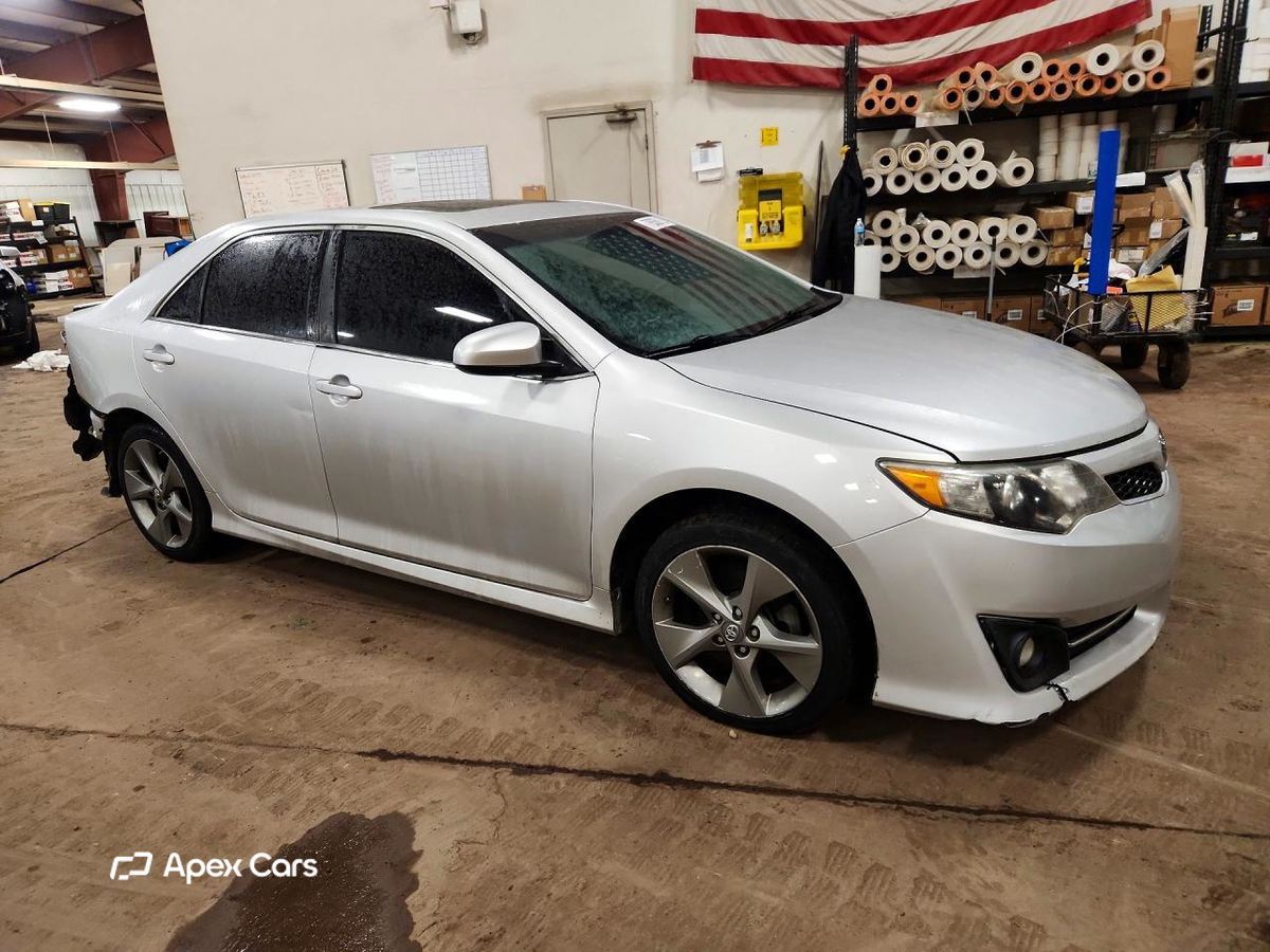 Toyota Camry 2012