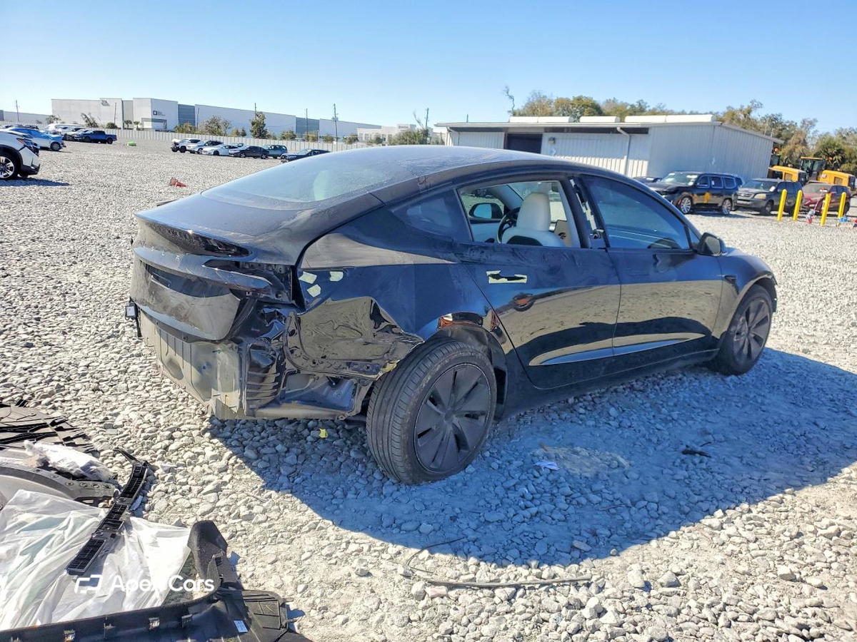 Tesla Model 3 2025