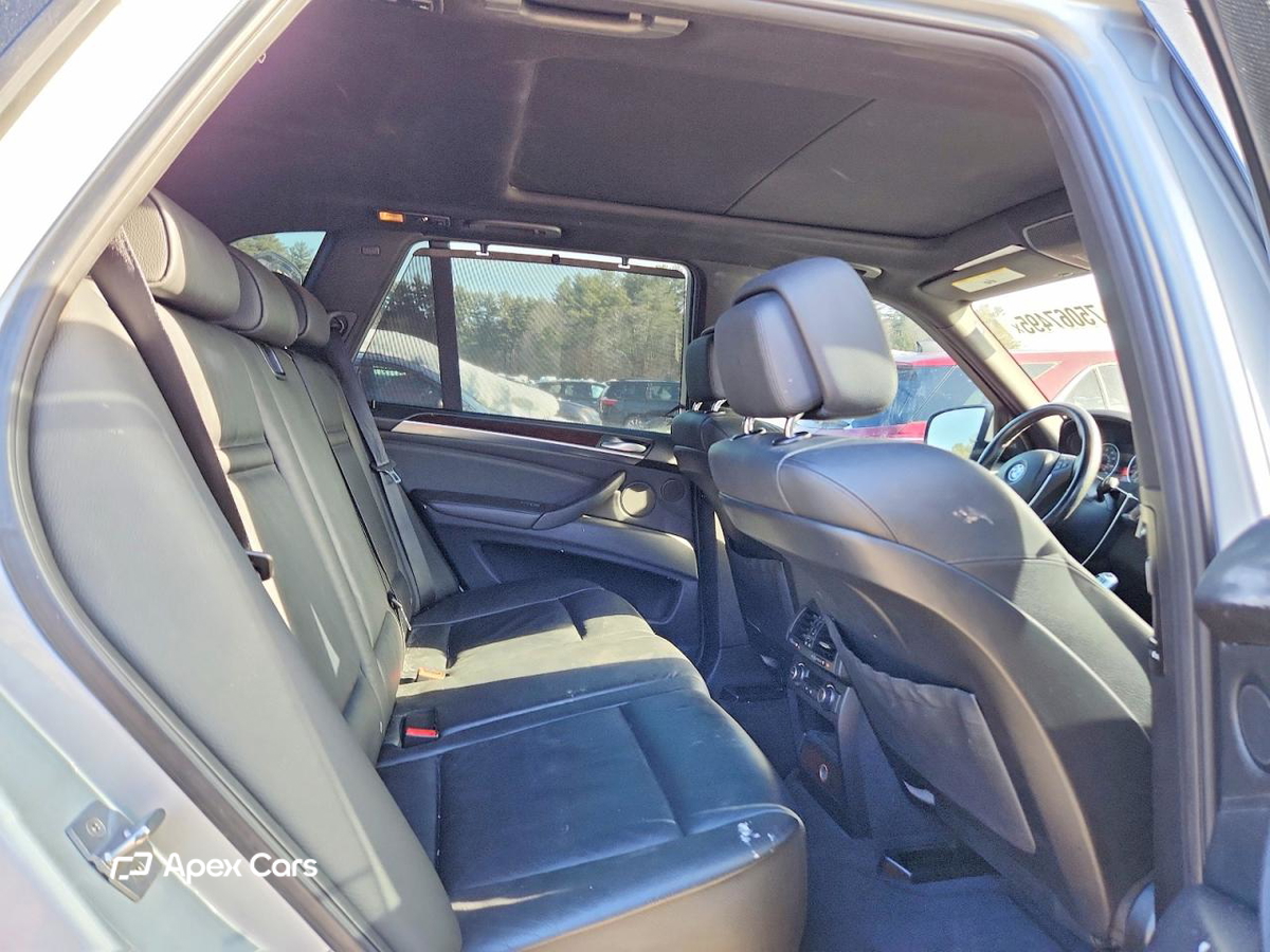 BMW X5 2011