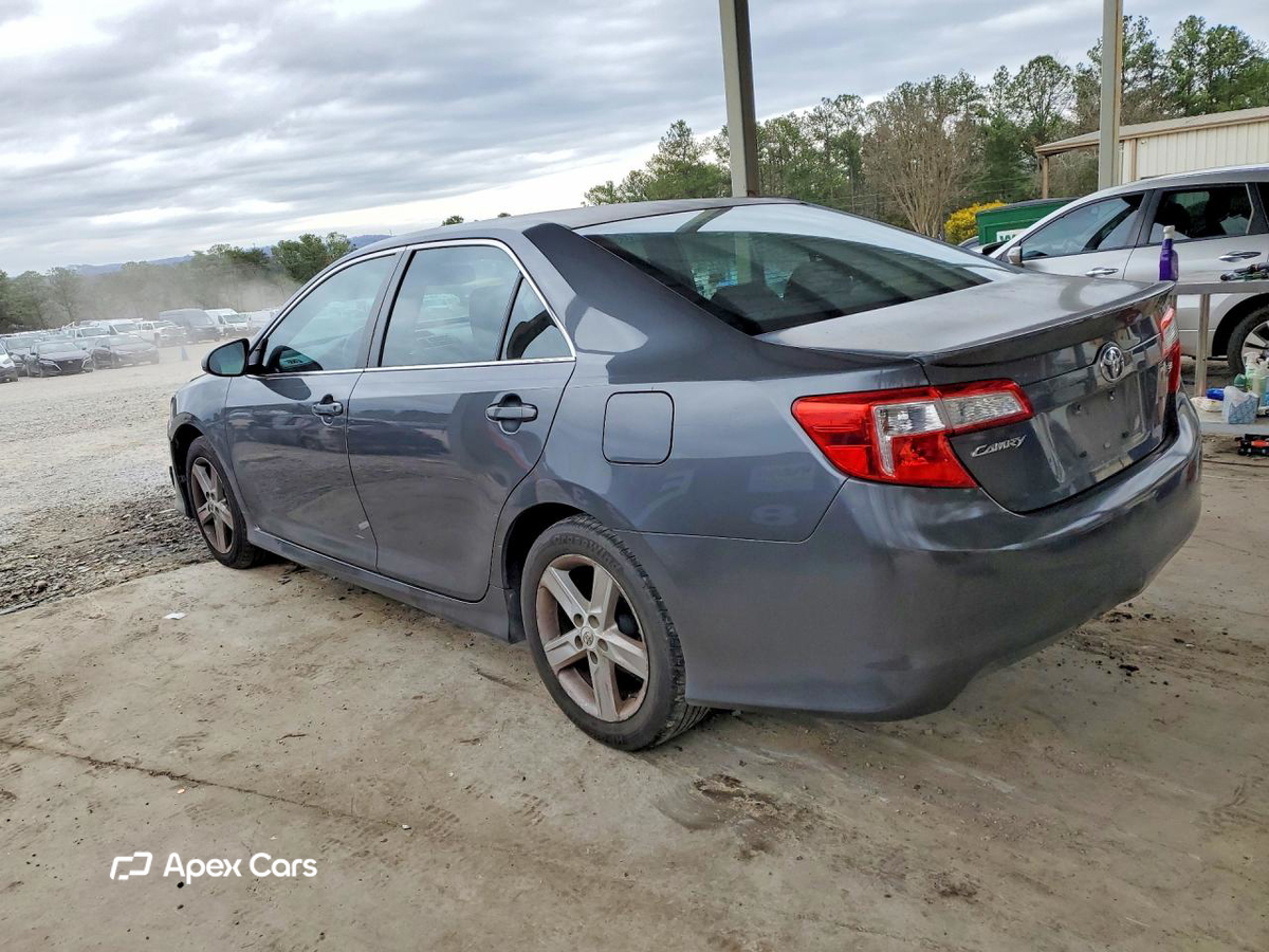 Toyota Camry 2012