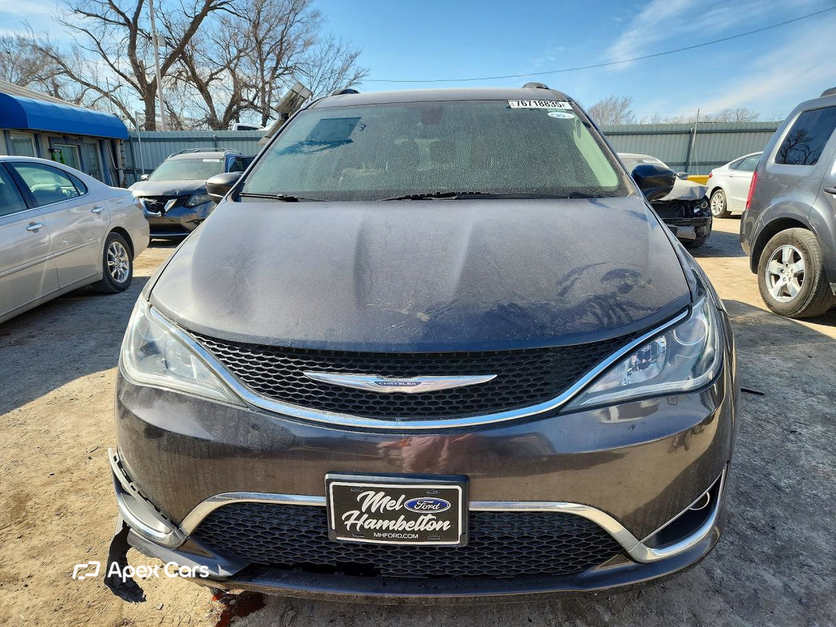 Chrysler Pacifica 2017