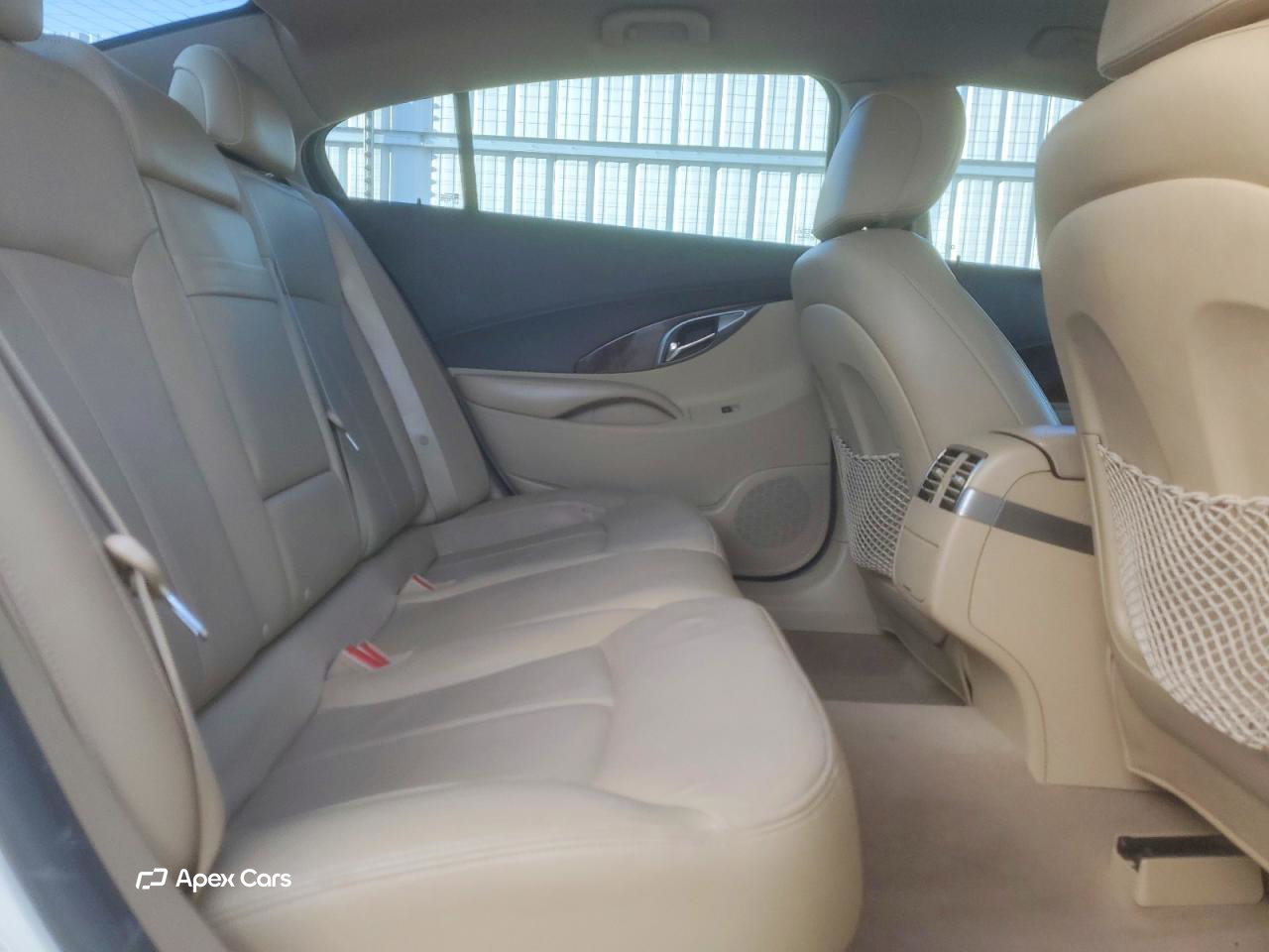 Buick LaCrosse 2011