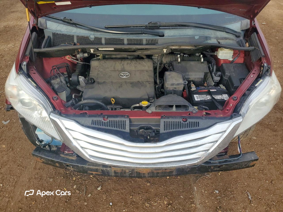 Toyota Sienna 2014