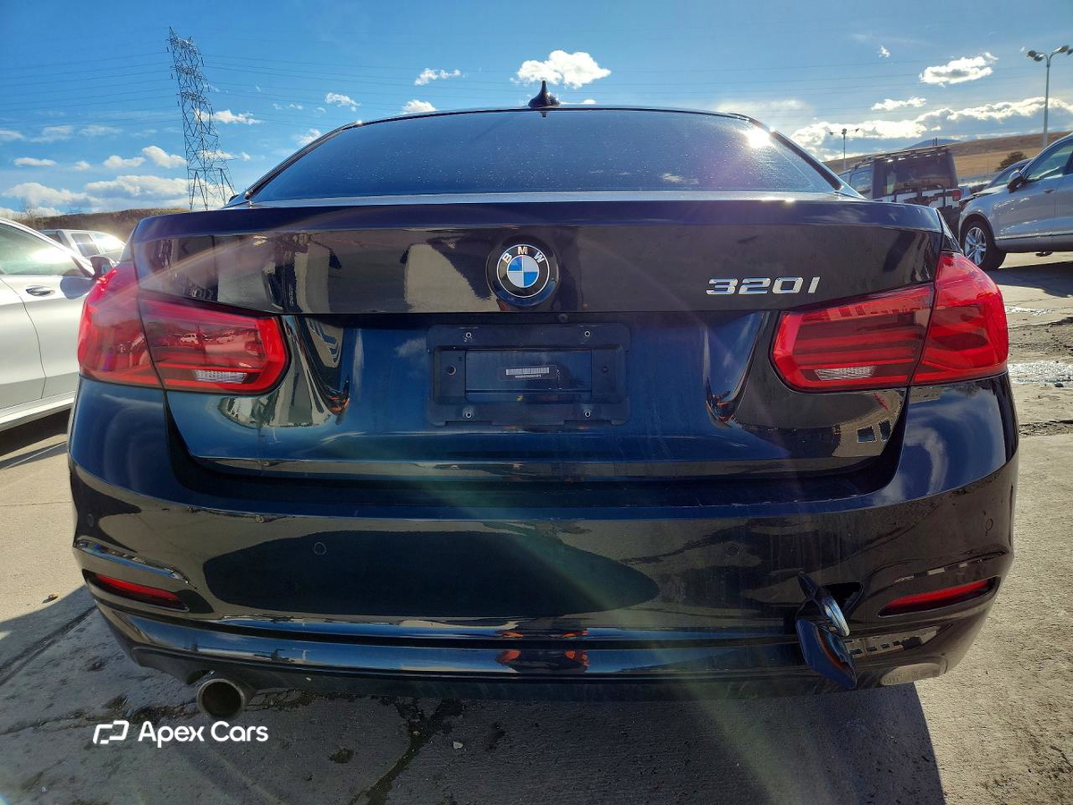 BMW Series 3 2016