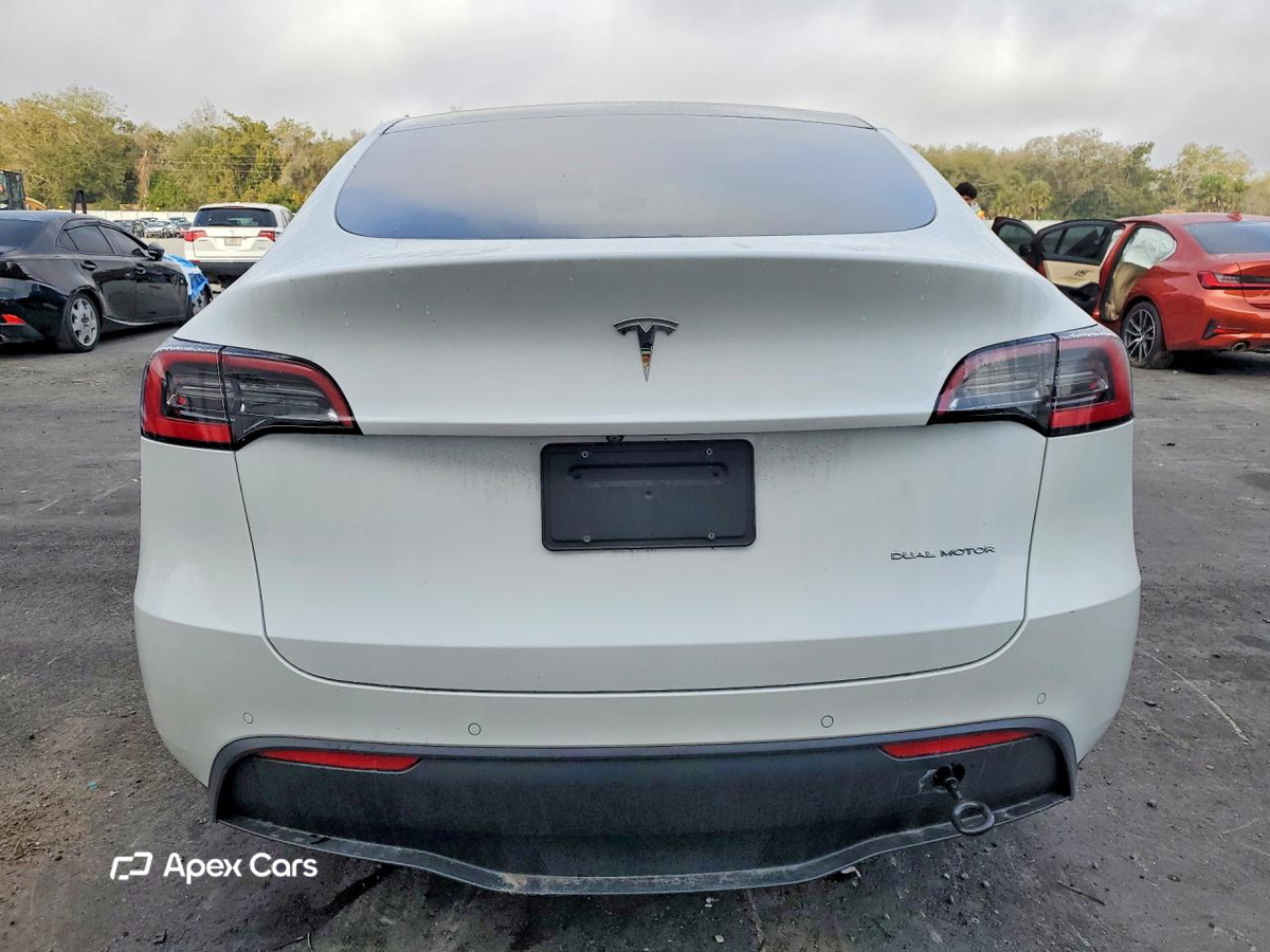 Tesla Model Y 2020